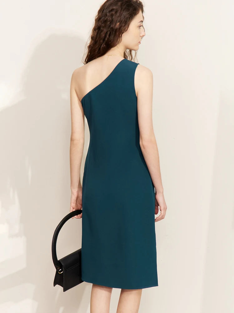 AMII Minimalism Elegant Slant Shoulder Dress for women